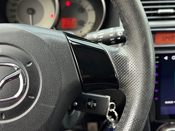 Mazda 3, 2008г., передний привод, механика