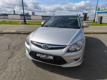 Hyundai i30, 2010г., передний привод, автомат