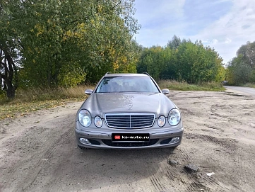 Mercedes-Benz E-Класс, 2003г, задний привод, автомат
