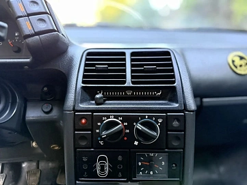 Lada (ВАЗ) 2111, 2005г., передний привод, механика