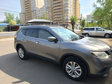 Nissan X-Trail, 2015г, полный привод, вариатор