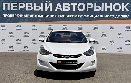 Hyundai Elantra, 2011г., передний привод, автомат