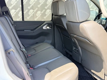 Nissan Pathfinder, 2012г., полный привод, автомат
