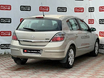 Opel Astra, 2008г., передний привод, механика