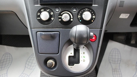 Mitsubishi Airtrek, 2002г., передний привод, механика