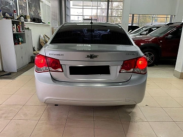 Chevrolet Cruze, 2010г., передний привод, механика