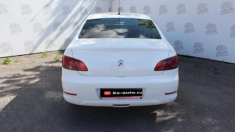Peugeot 408, 2013г., передний привод, механика