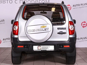 Chevrolet Niva, 2014г., полный привод, механика