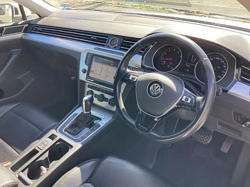 Volkswagen Passat, 2015г., передний привод, робот