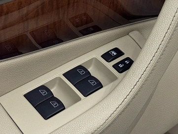 Infiniti QX70, 2016г., полный привод, автомат
