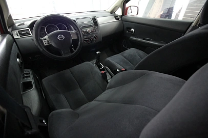 Nissan Tiida, 2007г., передний привод, механика