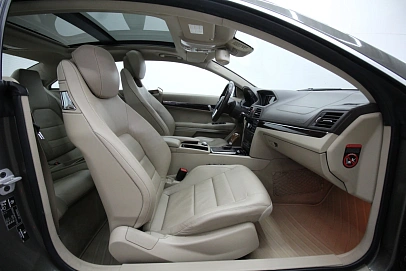 Mercedes-Benz E-Класс, 2012г., задний привод, автомат