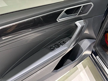 Volkswagen Tiguan, 2022г., передний привод, робот