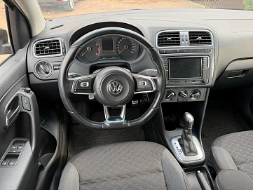 Volkswagen Polo, 2018г., передний привод, автомат