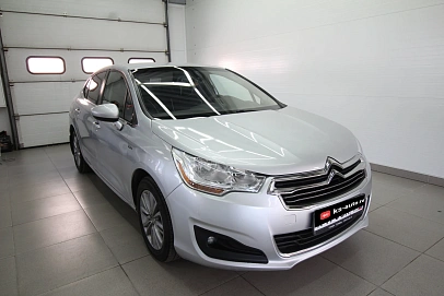 Citroen C4, 2015г., передний привод, автомат