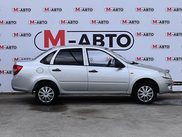 Lada (ВАЗ) Granta, 2013г., передний привод, механика
