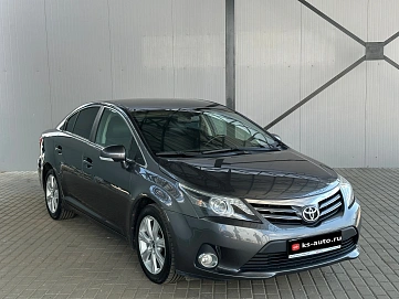 Toyota Avensis, 2012г., передний привод, вариатор