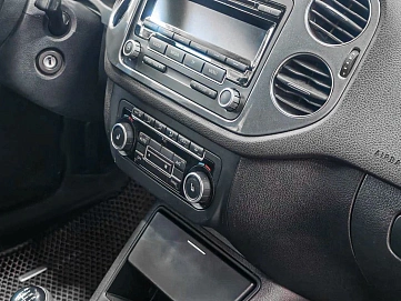 Volkswagen Tiguan, 2013г., полный привод, механика
