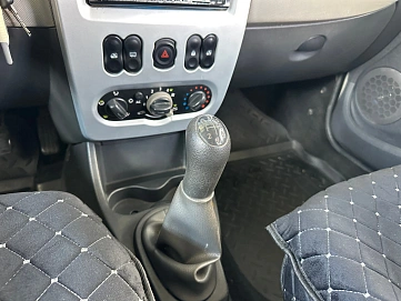 Renault Logan, 2010г., передний привод, механика