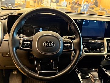 Kia Sorento, 2021г., полный привод, робот