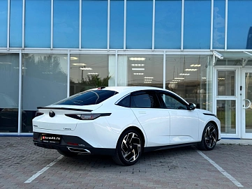 Changan Lamore, 2024г., передний привод, робот