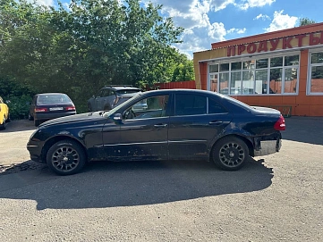 Mercedes-Benz E-Класс, 2004г, задний привод, автомат