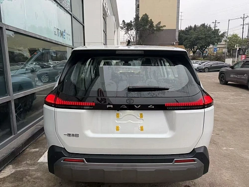 Toyota RAV4, 2026г, полный привод, вариатор