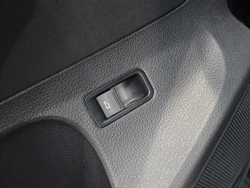 Volkswagen Polo, 2011г., передний привод, механика