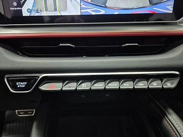 Geely Coolray, 2024г., передний привод, робот