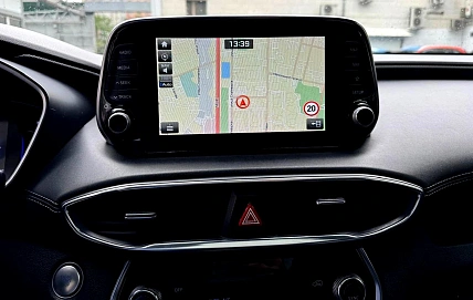 Hyundai Santa Fe, 2019г., полный привод, автомат