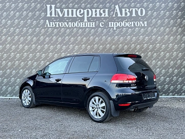 Volkswagen Golf, 2011г., передний привод, механика