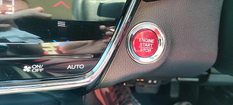 Honda Vezel, 2017г., передний привод, вариатор