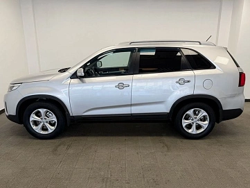 Kia Sorento, 2014г., передний привод, автомат