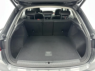Audi Q3, 2023г., передний привод, робот