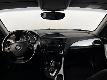 BMW 1 серии, 2012г., задний привод, автомат