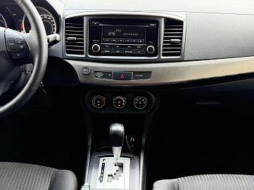 Mitsubishi Lancer, 2014г., передний привод, автомат