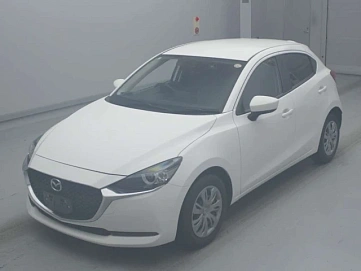 Mazda 2, 2023г., передний привод, автомат