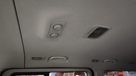 Hyundai Grand Starex, 2012г, задний привод, автомат