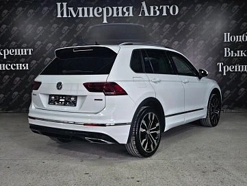 Volkswagen Tiguan, 2018г., полный привод, робот