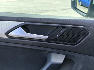 Volkswagen Tiguan, 2020г., полный привод, робот