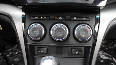 Mazda 6, 2011г., передний привод, механика