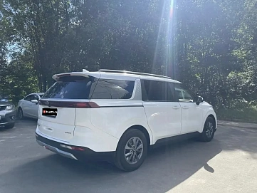 Kia Carnival, 2021г, передний привод, автомат
