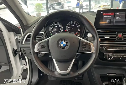 BMW 1 серии, 2022г., передний привод, автомат