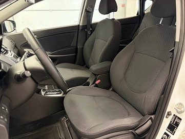 Hyundai Solaris, 2013г., передний привод, автомат