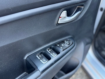 Kia Rio, 2020г., передний привод, автомат