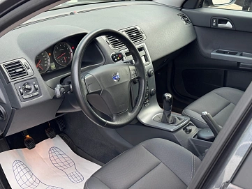 Volvo S40, 2007г., передний привод, механика