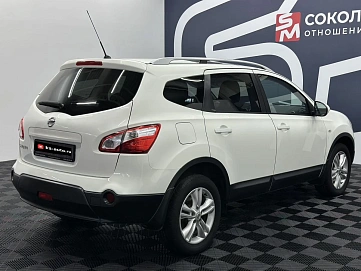 Nissan Qashqai+2, 2011г., полный привод, вариатор