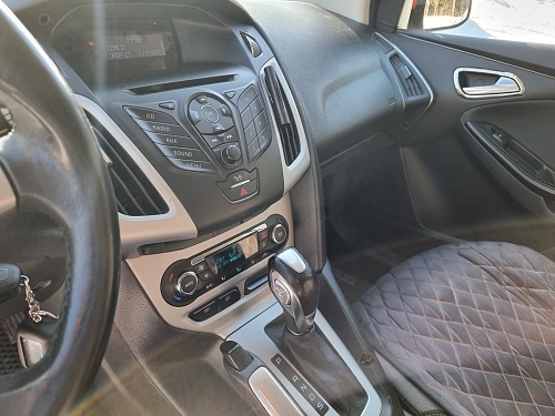 Ford Focus, 2011г, передний привод, робот