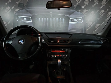 BMW X1, 2012г., задний привод, автомат
