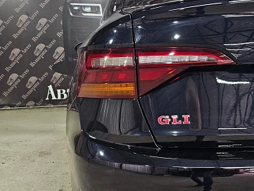 Volkswagen Jetta, 2019г., передний привод, робот